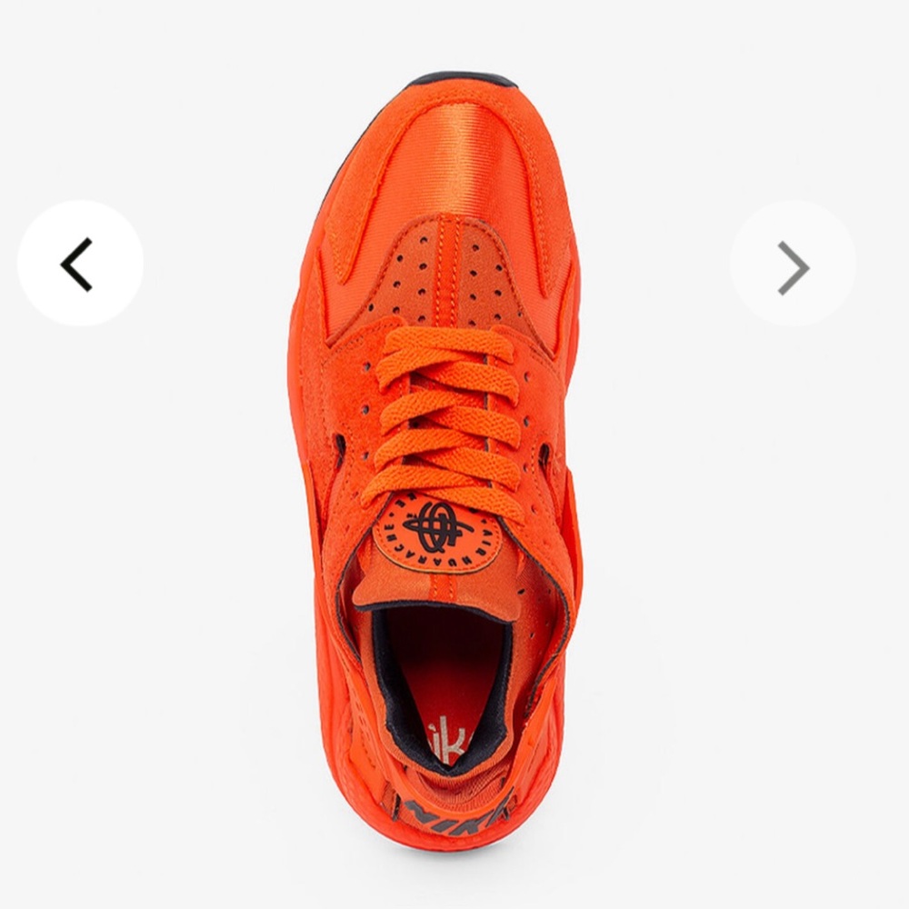 Nike Air Huarache Women’s orange Size 10